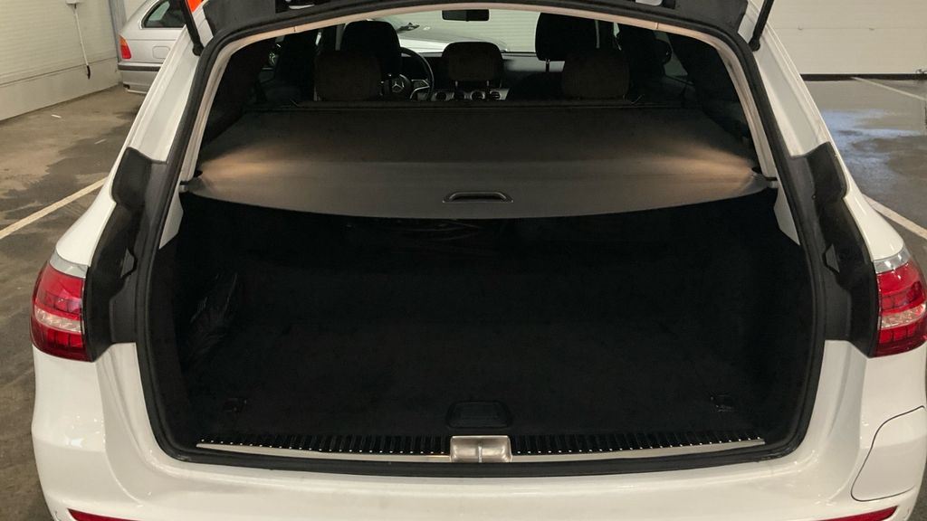 Mercedes-Benz E 300 2022