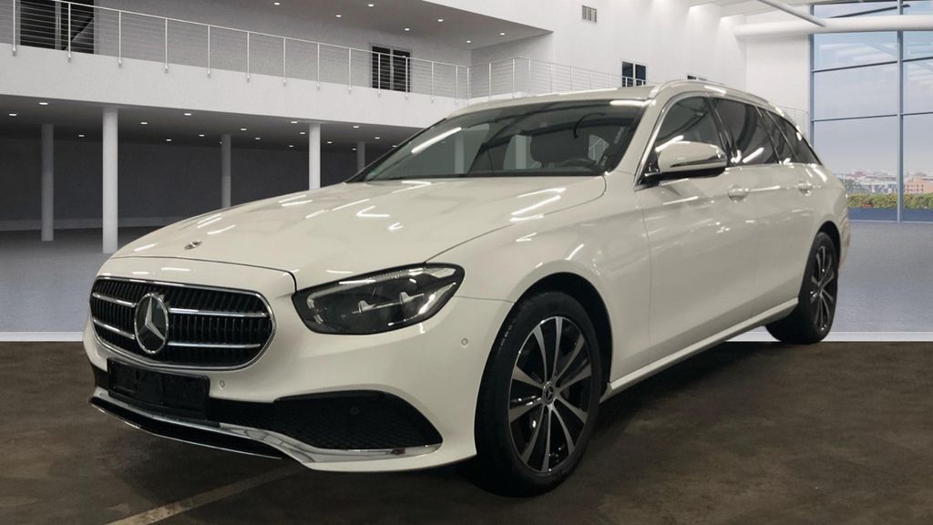 Mercedes-Benz E 300 2022