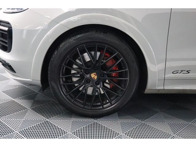 Porsche Cayenne 2023