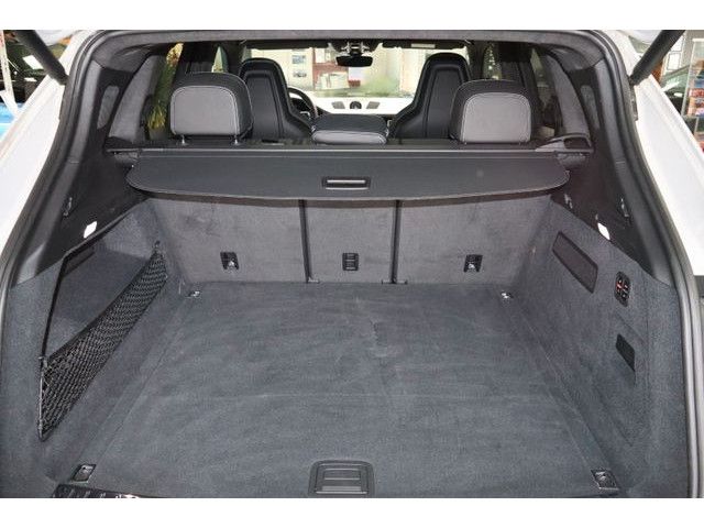 Porsche Cayenne 2023