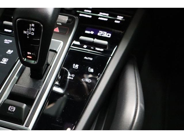 Porsche Cayenne 2023