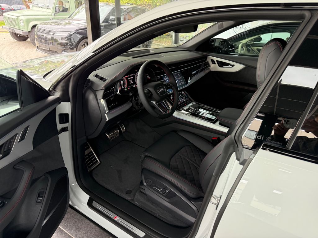Audi Q8 2025