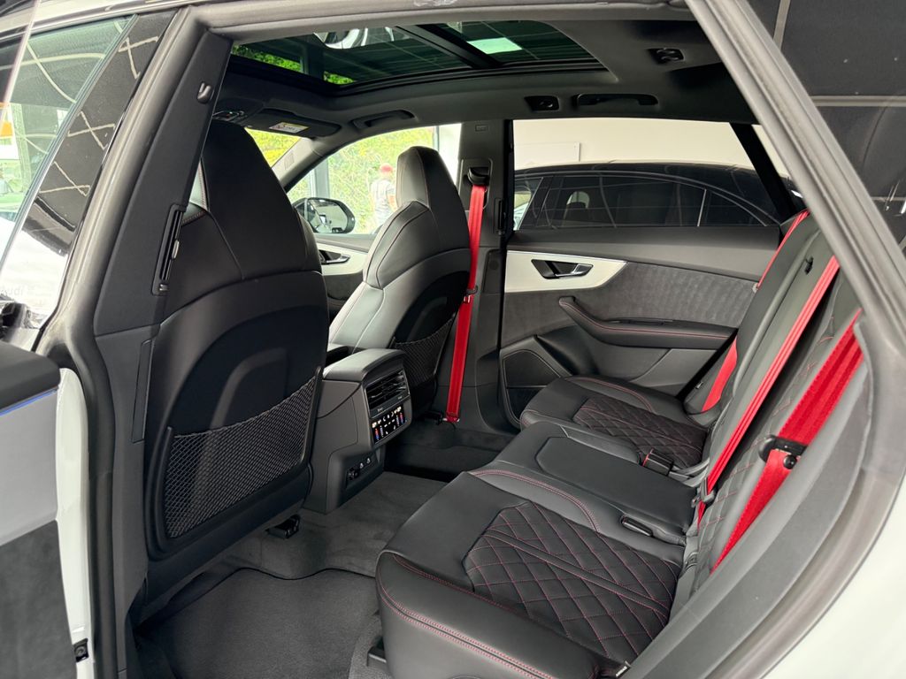 Audi Q8 2025