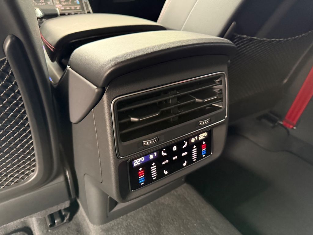 Audi Q8 2025