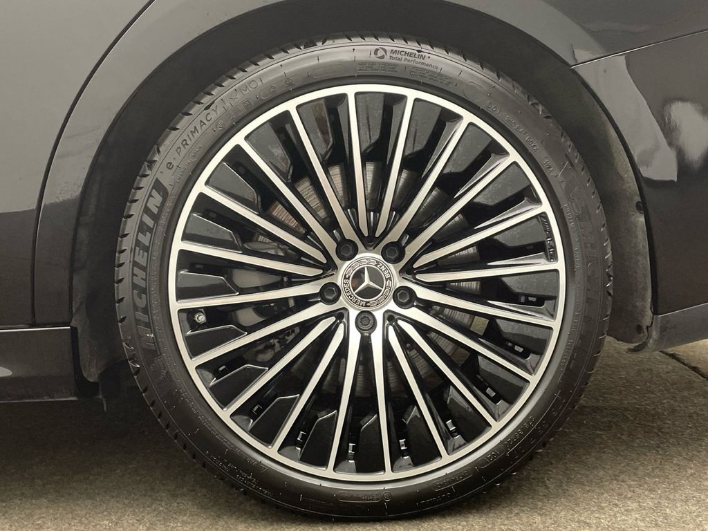 Mercedes-Benz E 300 2024