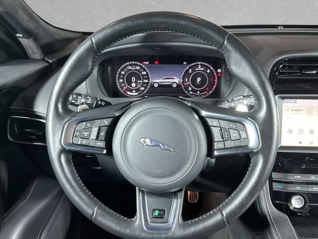 Jaguar F-Pace 2019
