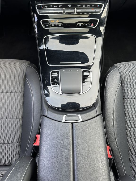 Mercedes-Benz E 300 2022