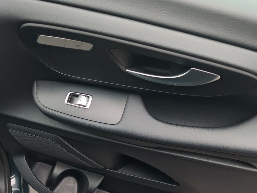 Mercedes-Benz EQV 2021