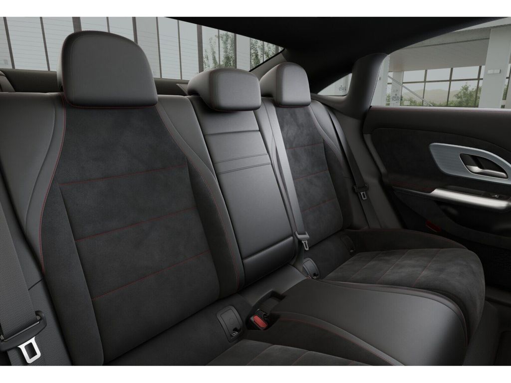 Mercedes-Benz CLA 350