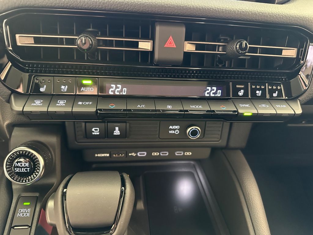 Toyota Land Cruiser 2025