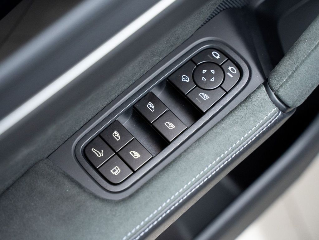 Porsche Cayenne 2024