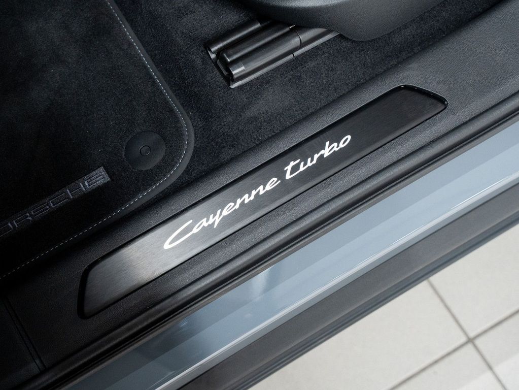 Porsche Cayenne 2024