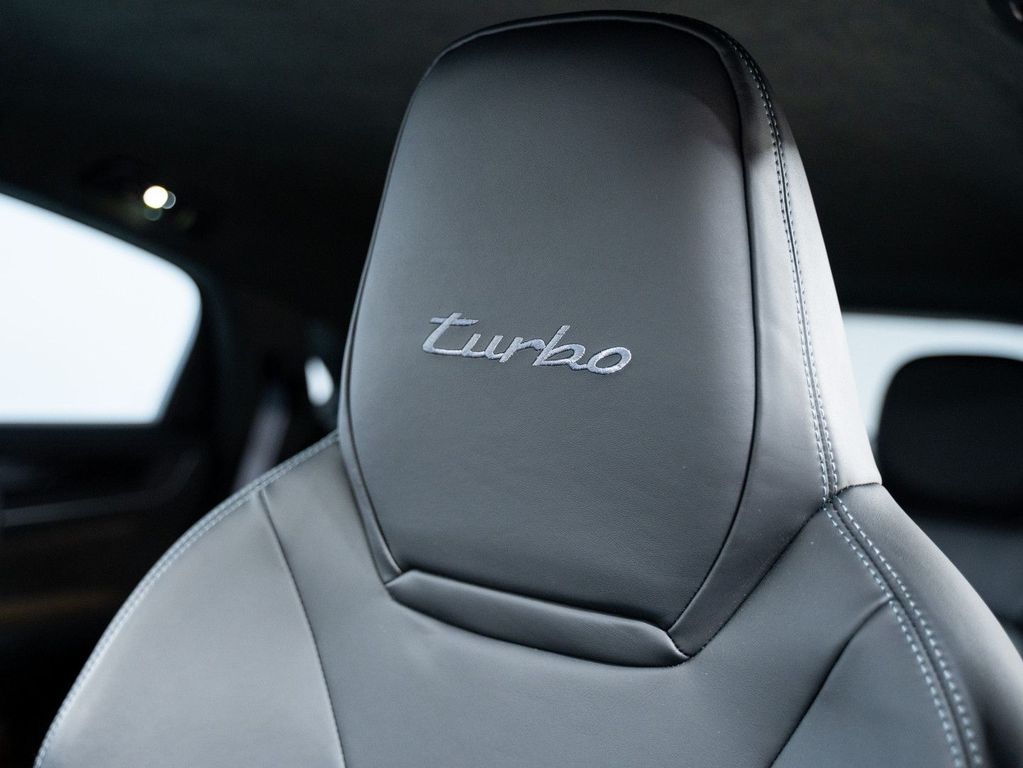 Porsche Cayenne 2024