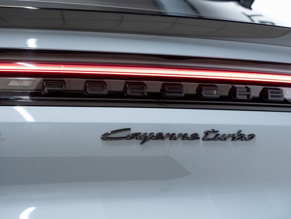 Porsche Cayenne 2024