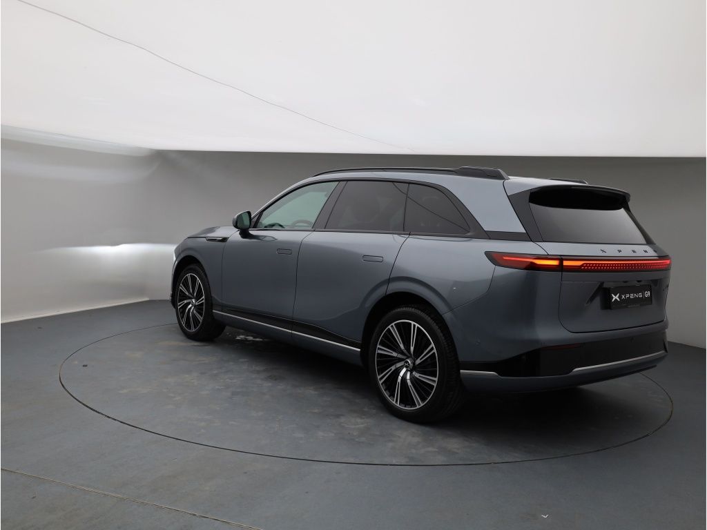 XPENG G9
