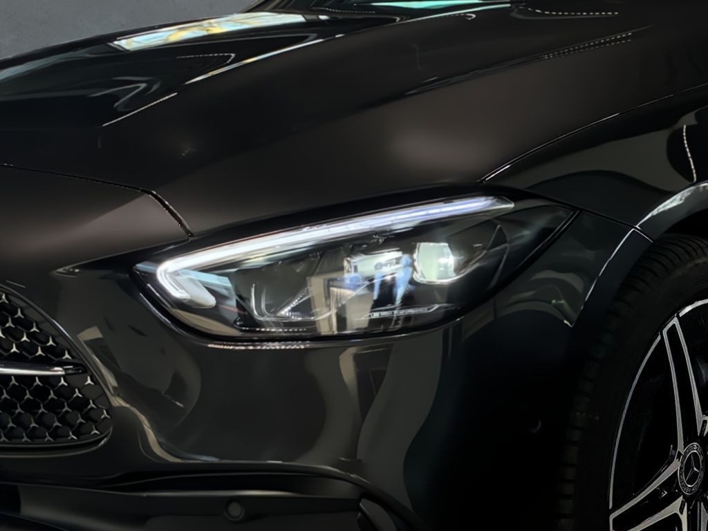 Mercedes-Benz C 300 2025