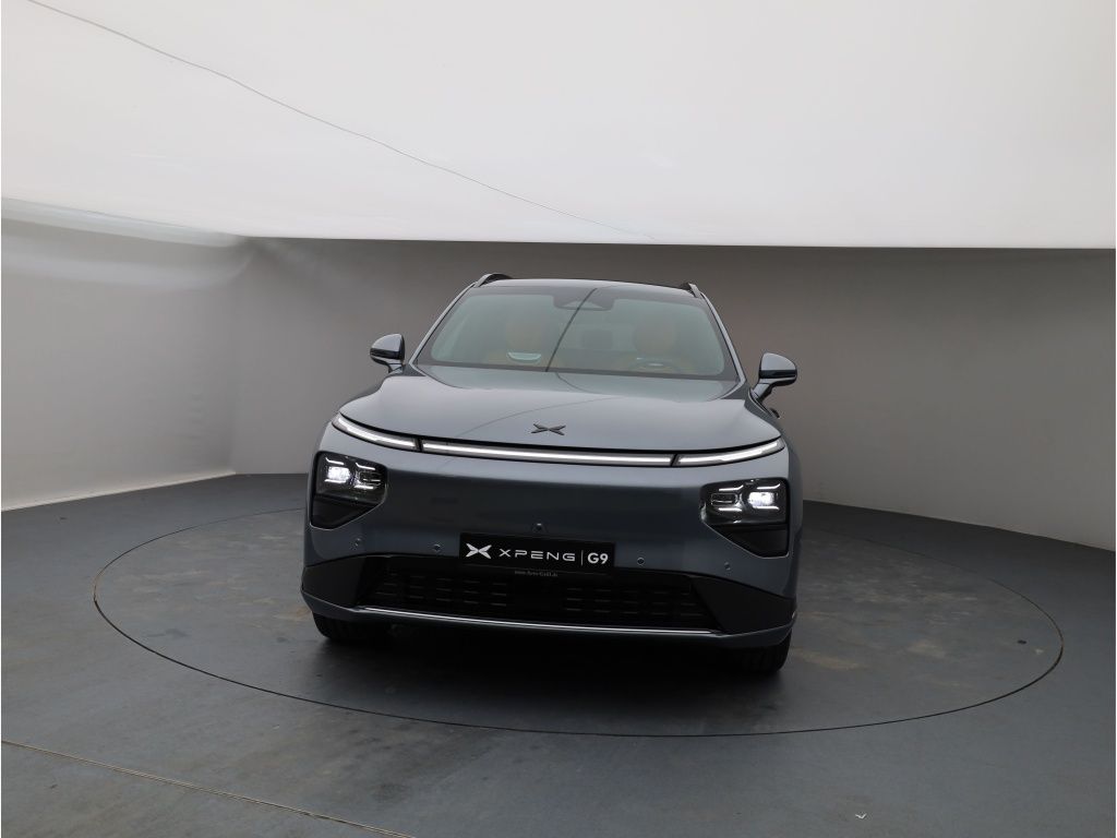 XPENG G9