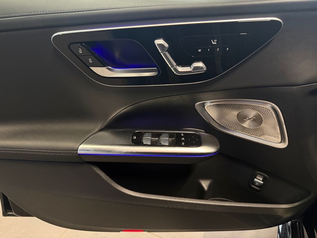 Mercedes-Benz C 300 2024