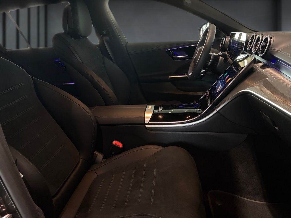 Mercedes-Benz C 300 2025