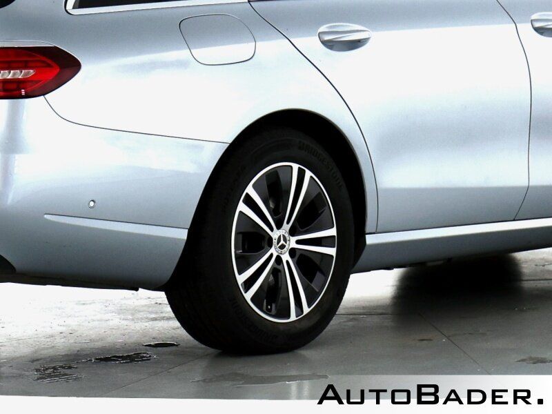 Mercedes-Benz E 220 2022