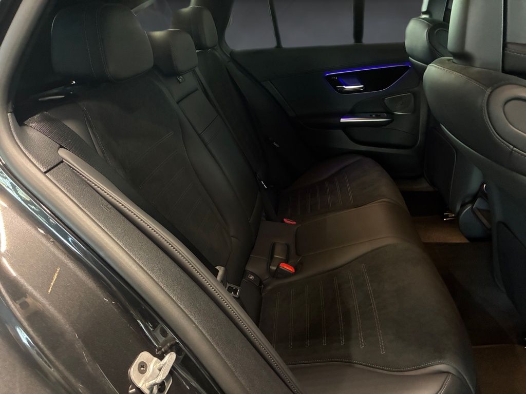 Mercedes-Benz C 300 2025