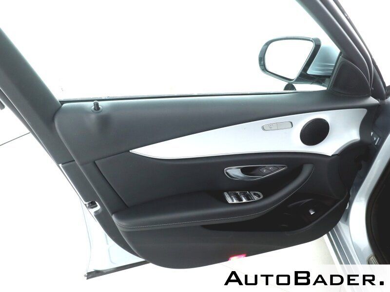 Mercedes-Benz E 220 2022