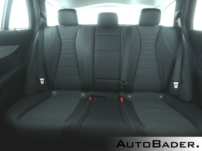 Mercedes-Benz E 220 2022