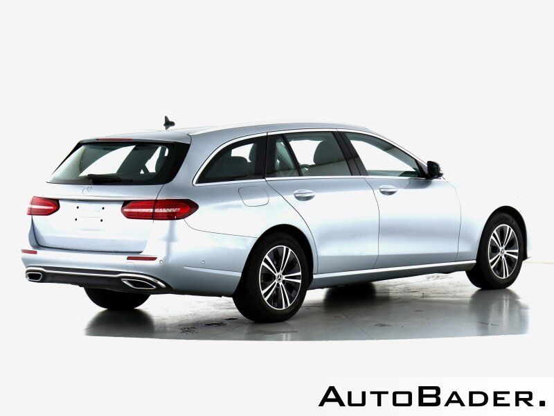 Mercedes-Benz E 220 2022