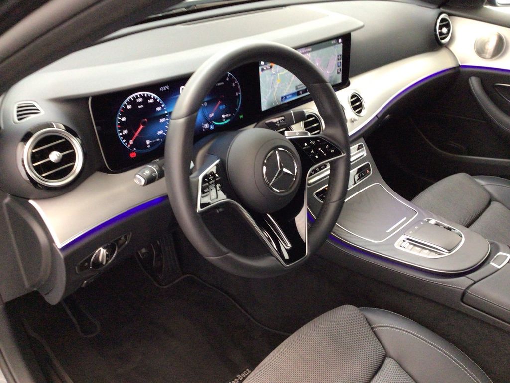 Mercedes-Benz E 300 2022