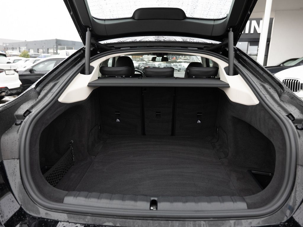 BMW i4 2023