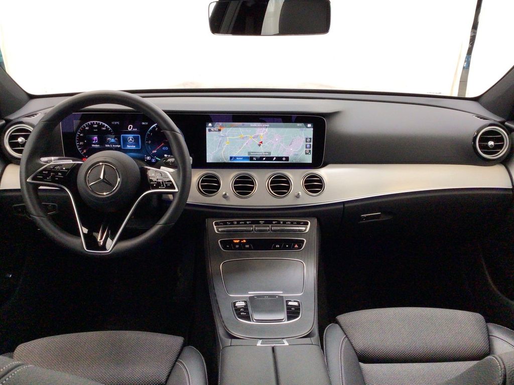 Mercedes-Benz E 300 2022