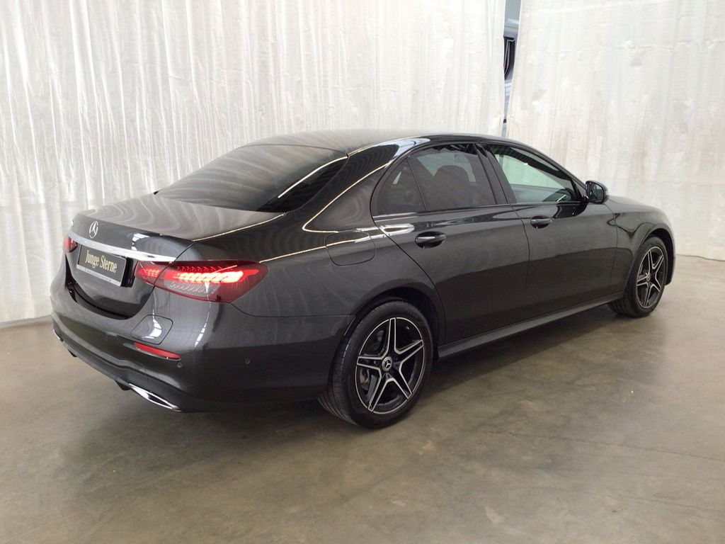 Mercedes-Benz E 300 2022