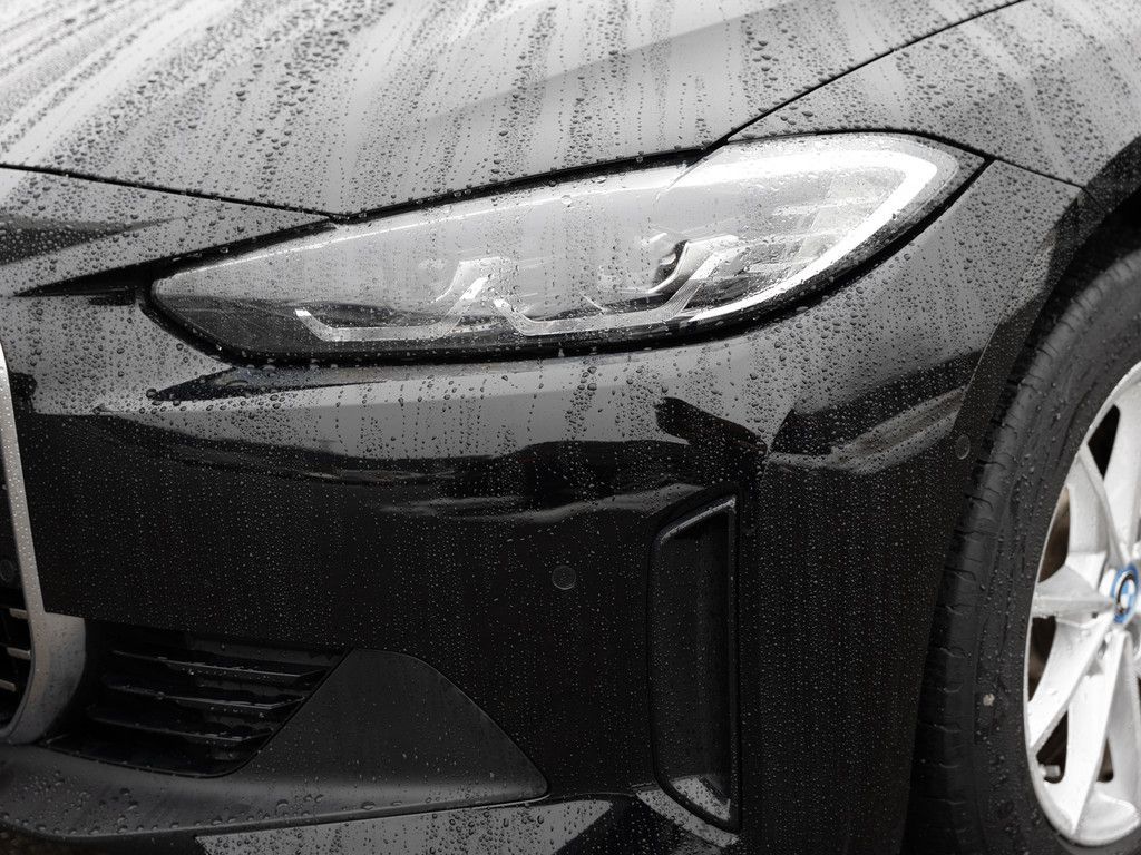 BMW i4 2023