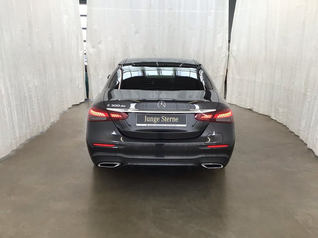 Mercedes-Benz E 300 2022