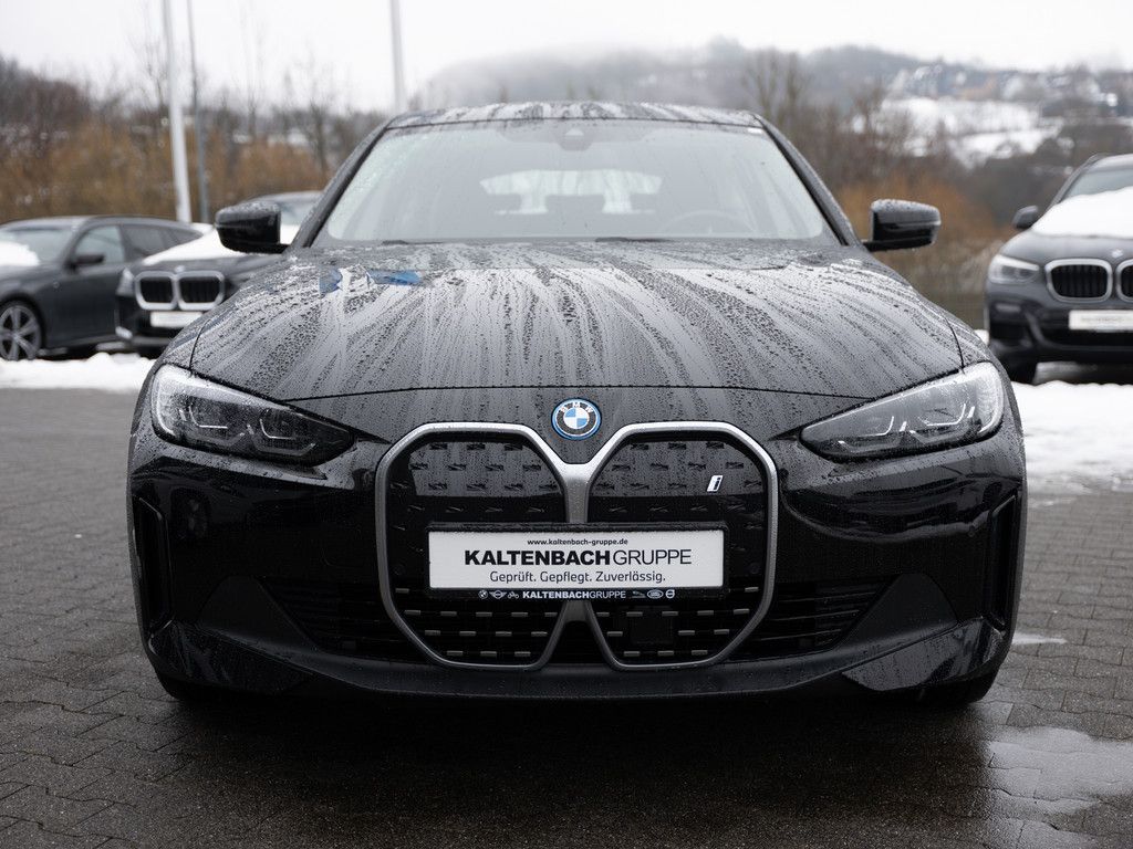 BMW i4 2023