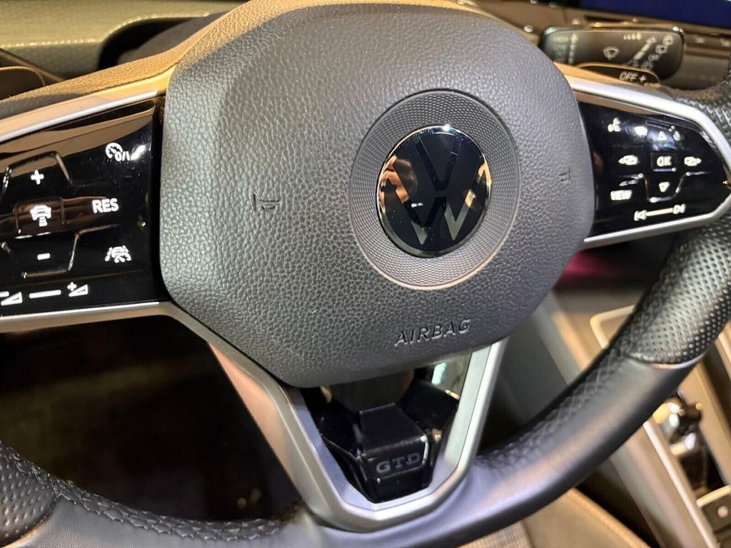 Volkswagen Golf 2022