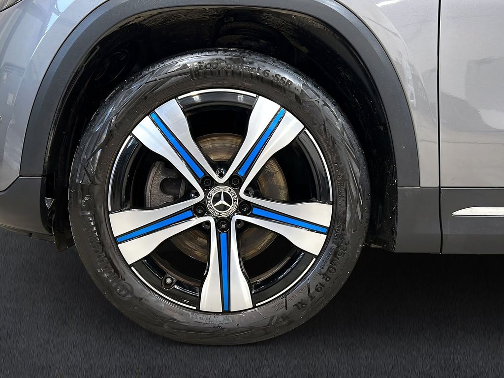 Mercedes-Benz EQA 2021