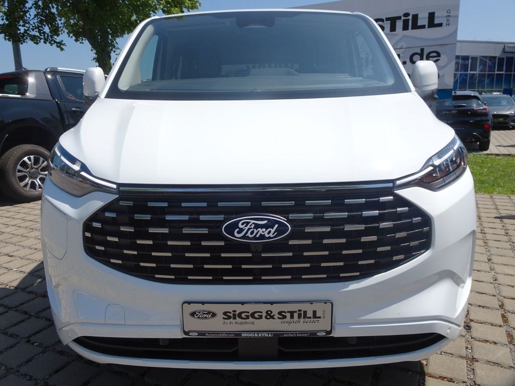 Ford Tourneo Custom 2025