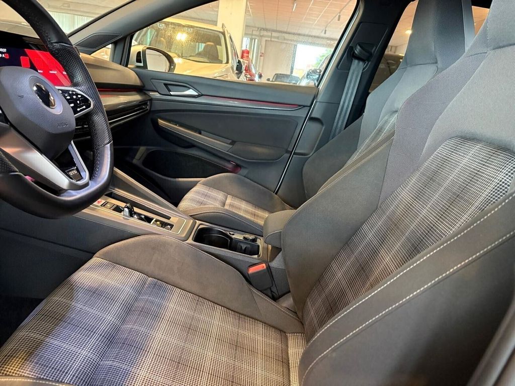 Volkswagen Golf 2022