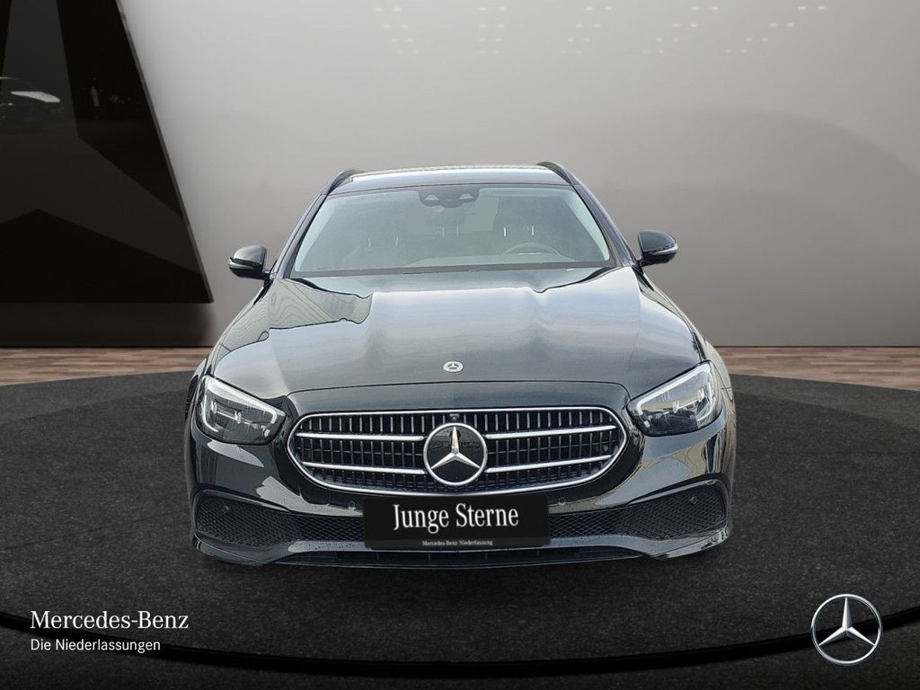 Mercedes-Benz E 300 2022