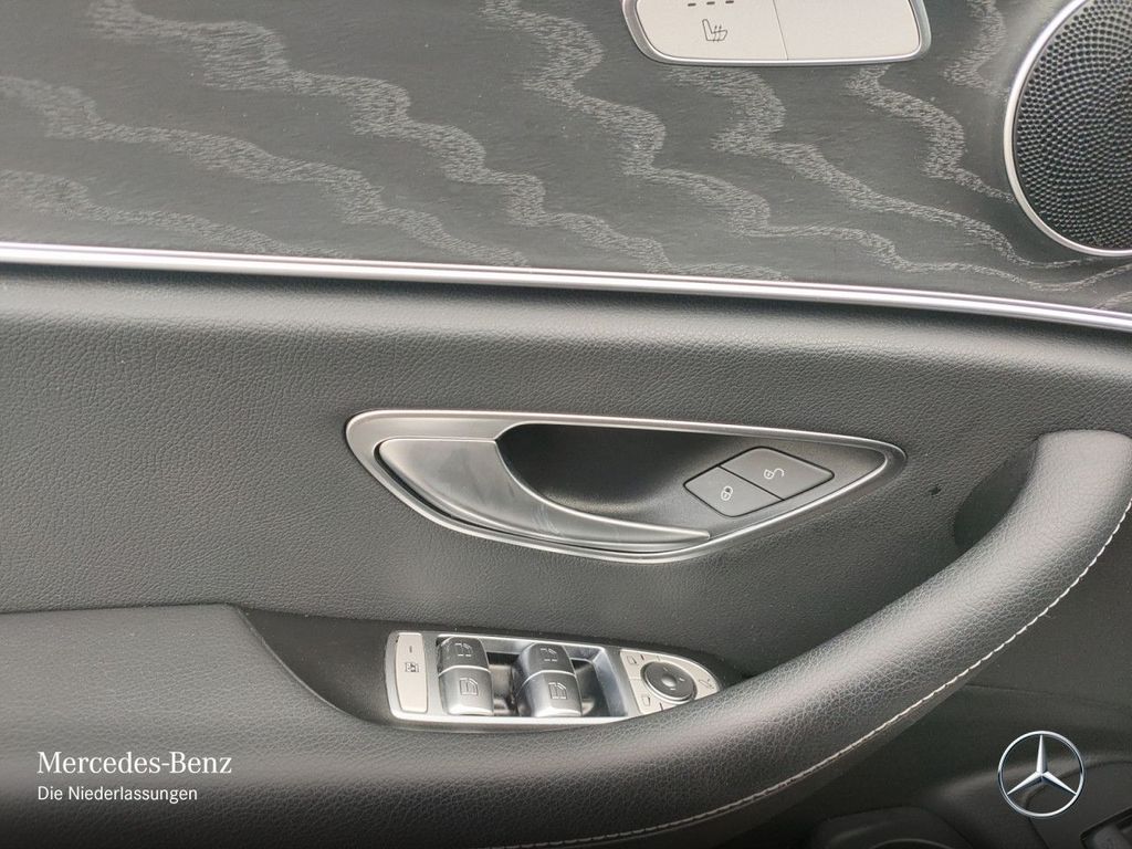 Mercedes-Benz E 300 2022