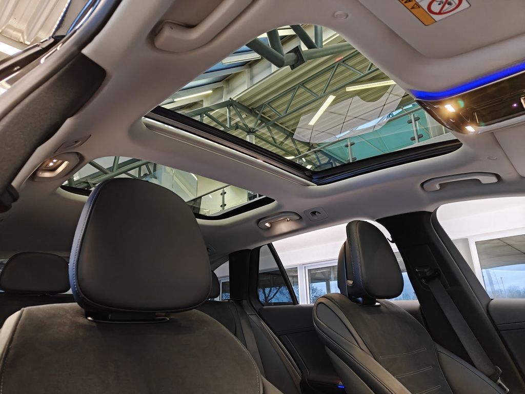 Mercedes-Benz C 300 2025