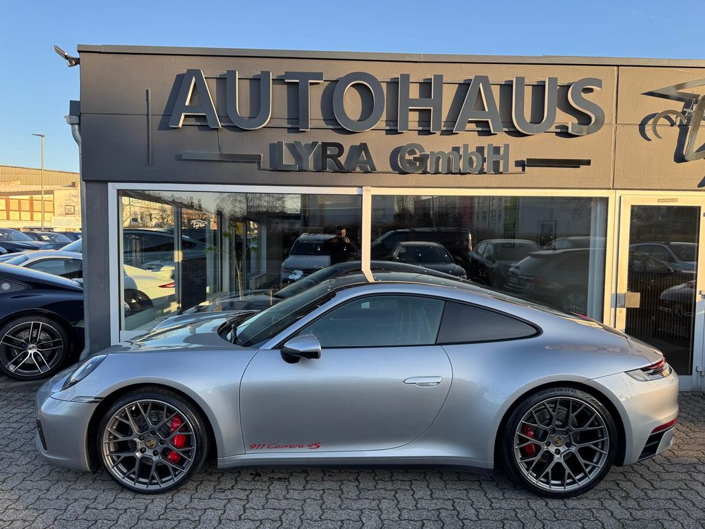 Porsche 992 2021