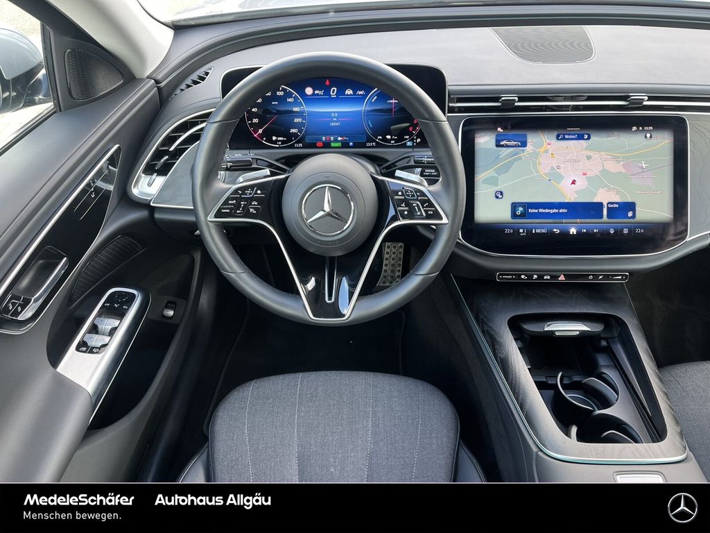 Mercedes-Benz E 300 2023