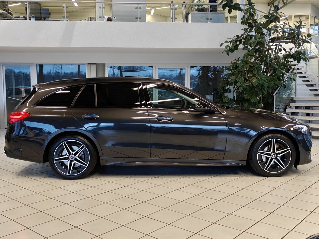 Mercedes-Benz C 300 2025