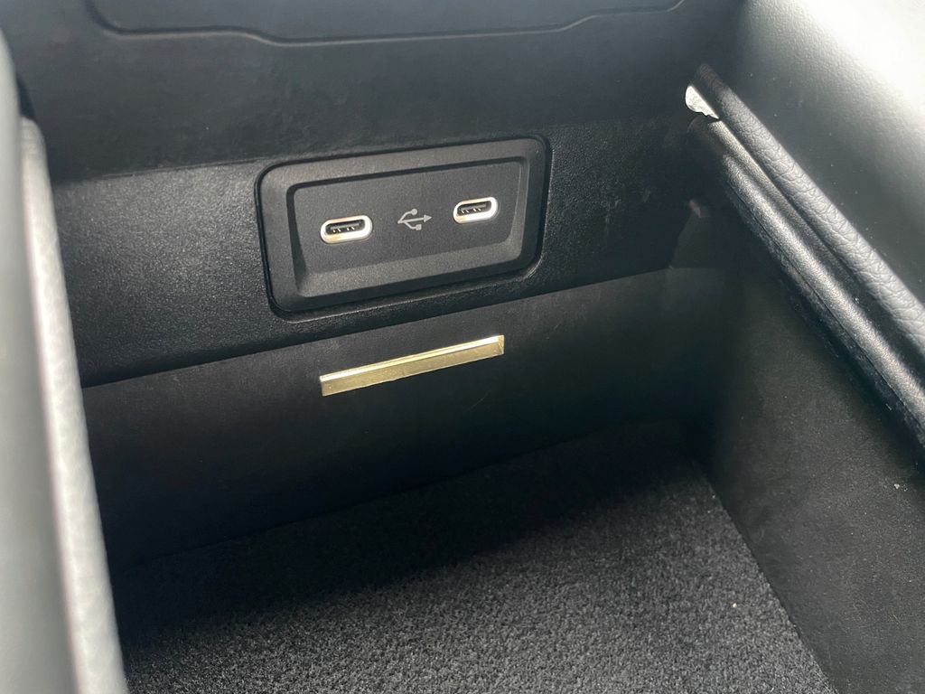 Mercedes-Benz C 300 2021