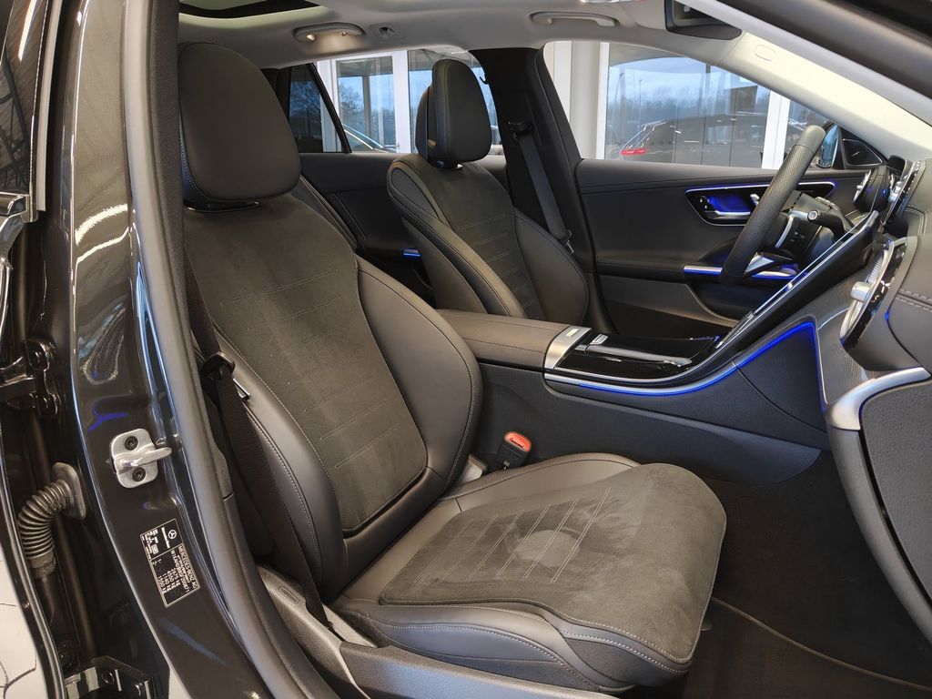 Mercedes-Benz C 300 2025