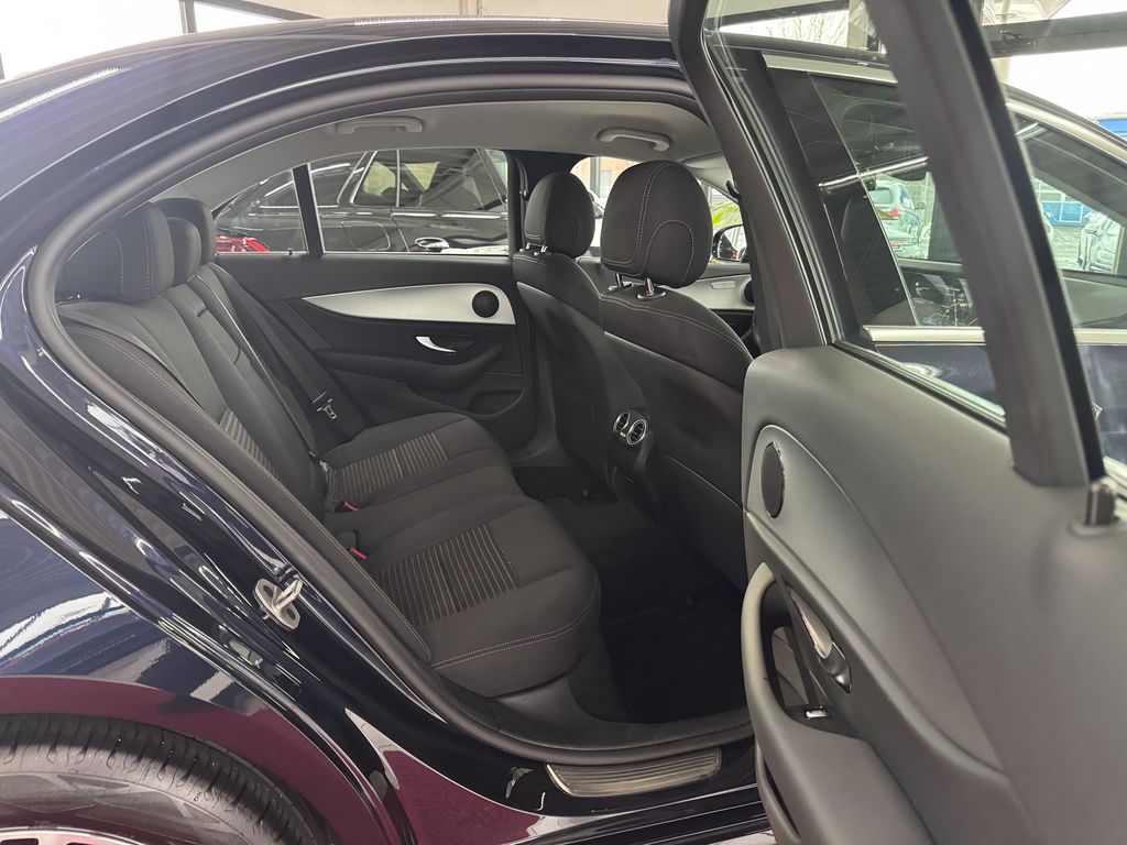 Mercedes-Benz E 220 2022