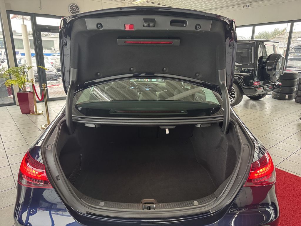 Mercedes-Benz E 220 2022
