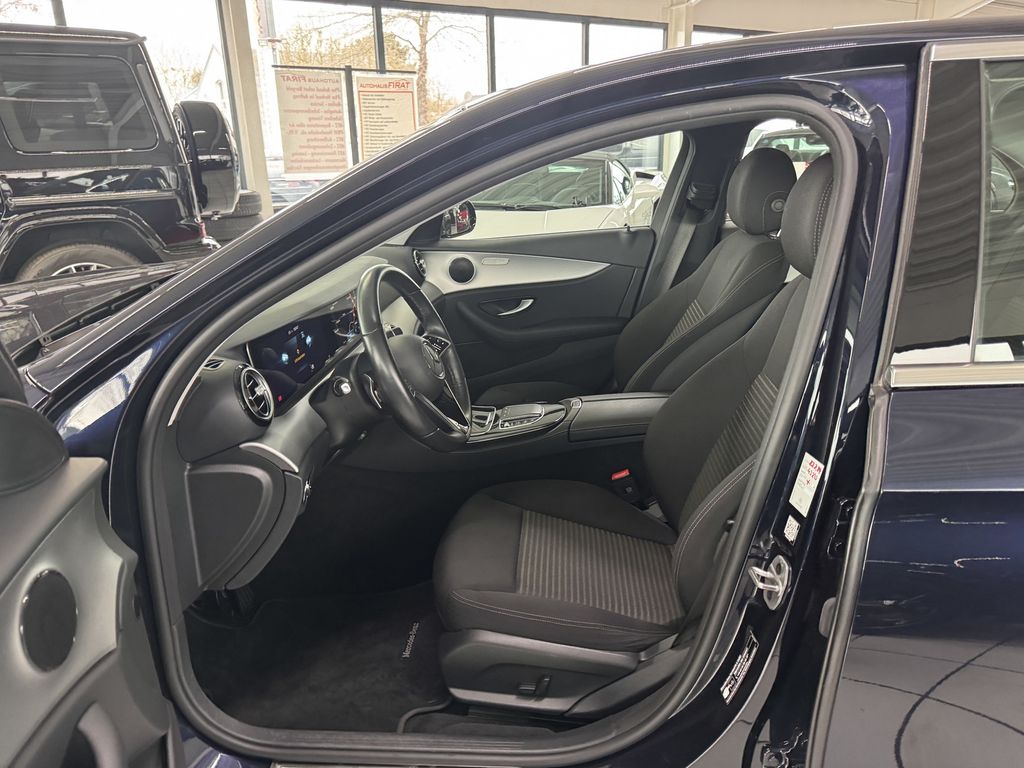 Mercedes-Benz E 220 2022